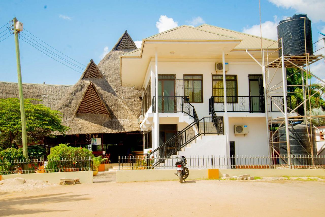 Flamingo Hotel Kinyerezi Dar es Salaam Exteriör bild