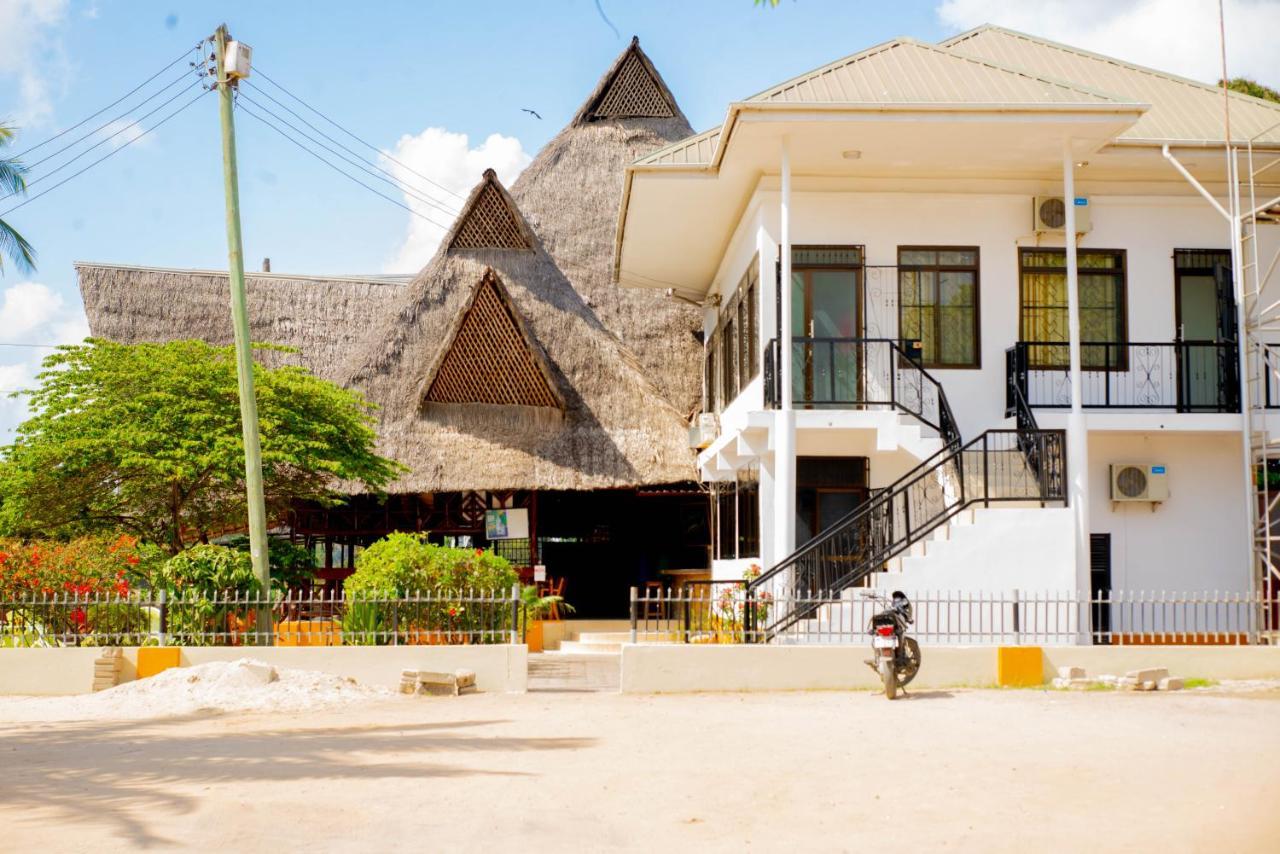 Flamingo Hotel Kinyerezi Dar es Salaam Exteriör bild