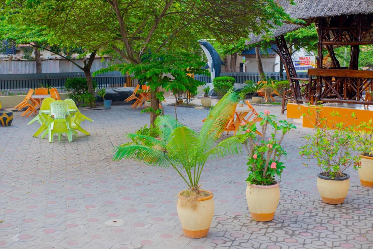 Flamingo Hotel Kinyerezi Dar es Salaam Exteriör bild